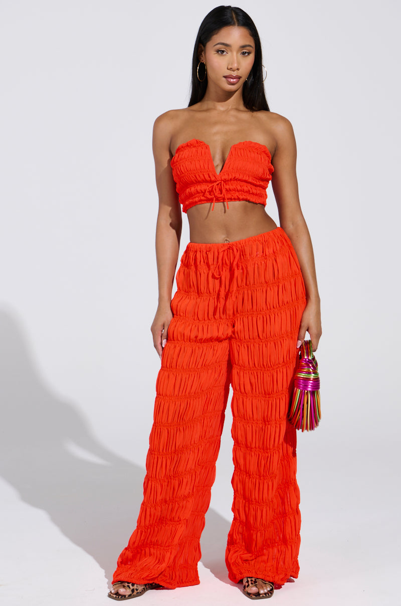 BREAK MY LOVE STRAPLESS CROP TOP